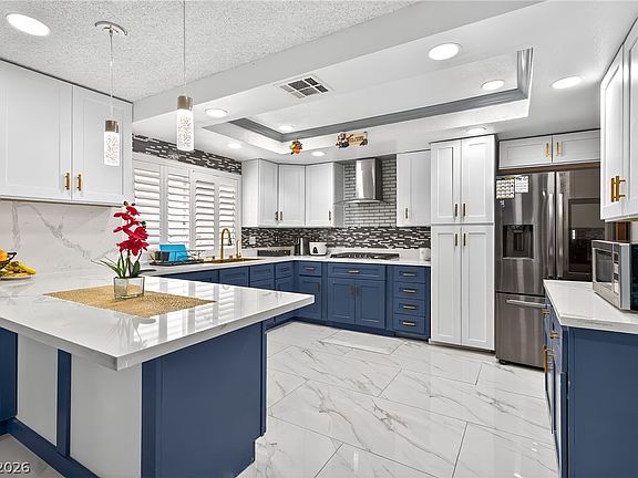 2nd image of 3959 Briarcrest Ct