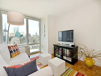 Rented by Cooper & Cooper Real Estate