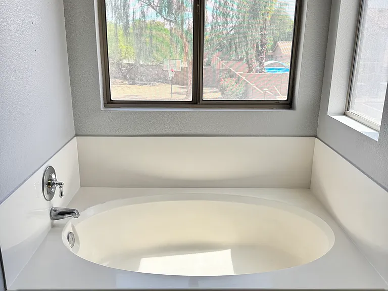 1285 W Kingbird Dr — Photo 25