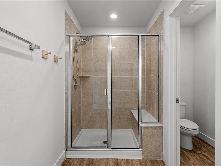 7106 Silver Star Ln — Photo 28