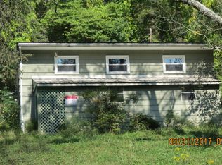 127 Jasper Dr, Harriman, TN 37748