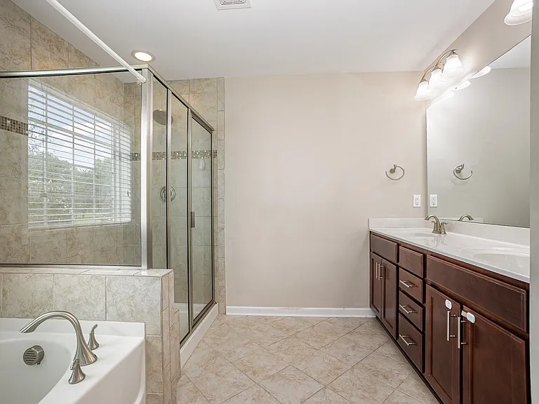 836 New Derby Ln — Photo 21