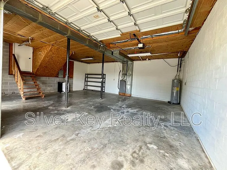 1719 Reed Rd — Photo 14