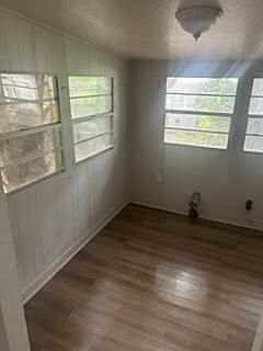 4th image of 2411 W Jackson St