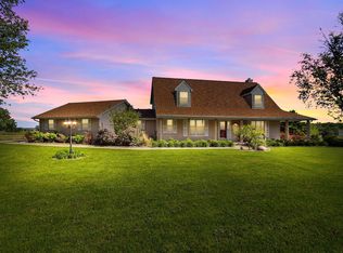 2215 E Broadway Dr, Appleton, WI 54913