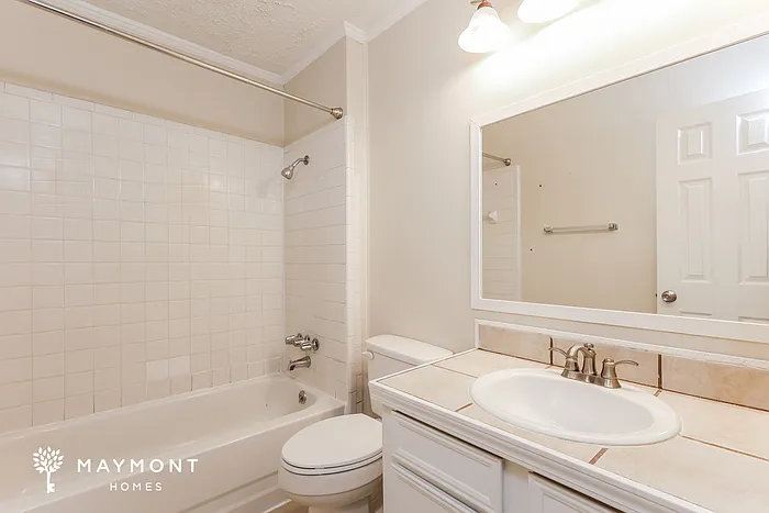 415 Shenandoah Rd N — Photo 8