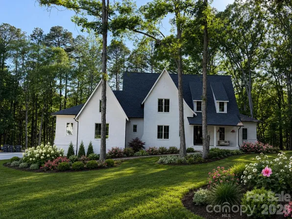 8806 Bartlett Rd, Mint Hill, NC 28227