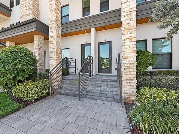 10467 NW 82nd St Unit 6, Doral, FL 33178
