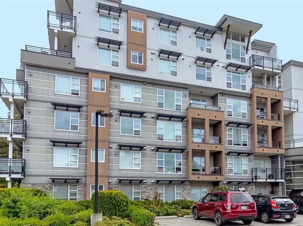 1016 Inverness Rd #401, Saanich, BC V8X 0B1