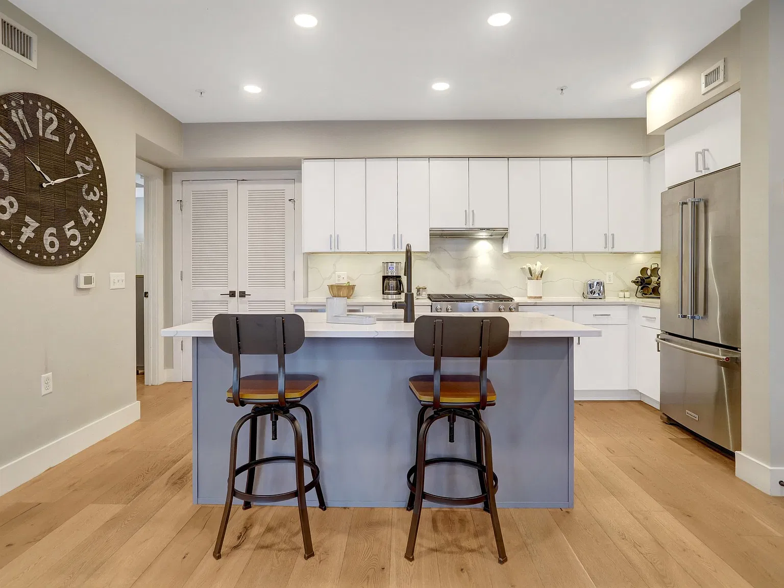 1245 N Pierce St — Photo 4