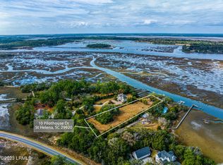 10 Pilot House Rd, Saint Helena Island, SC 29920