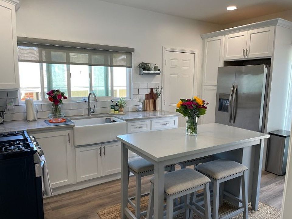 1st image of 2751 Alta Vista Dr #A