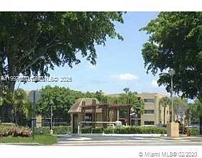 8065 SW 107th Ave #321 Photo 1