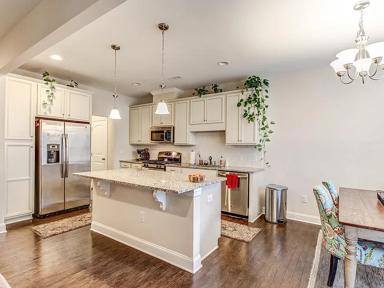 329 Acorn Hollow Pl — Photo 7