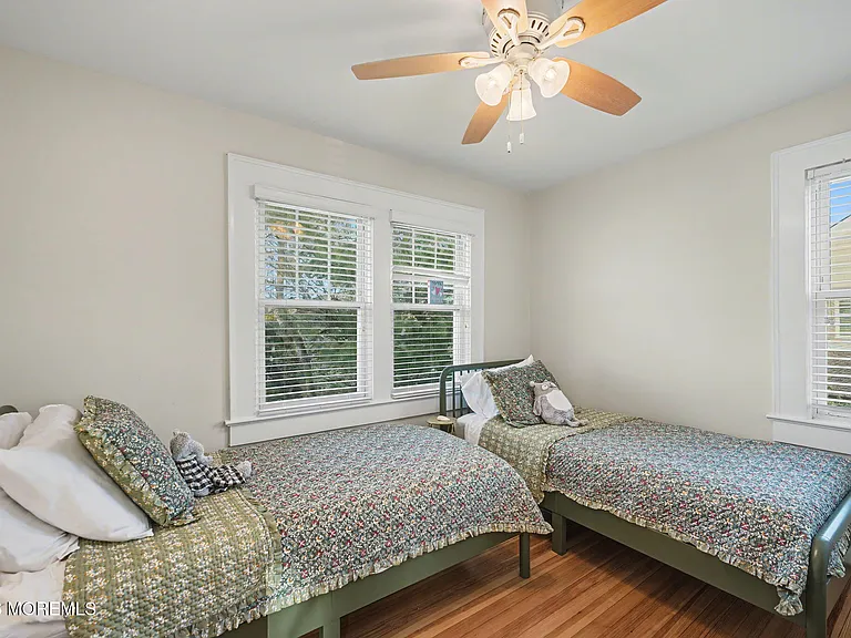 404 Monmouth Ave — Photo 18