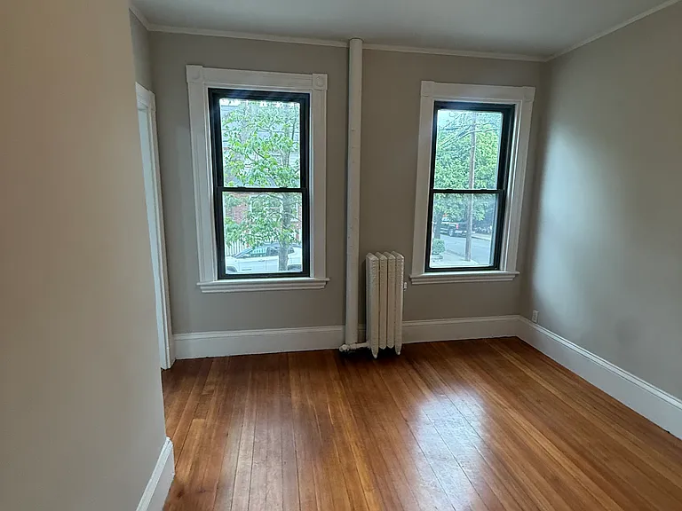 32 Walnut St #2 — Photo 11