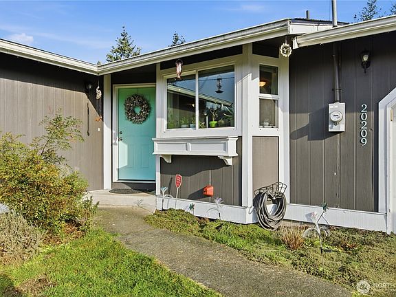 3rd image of 20209 2nd Avenue Ct E
