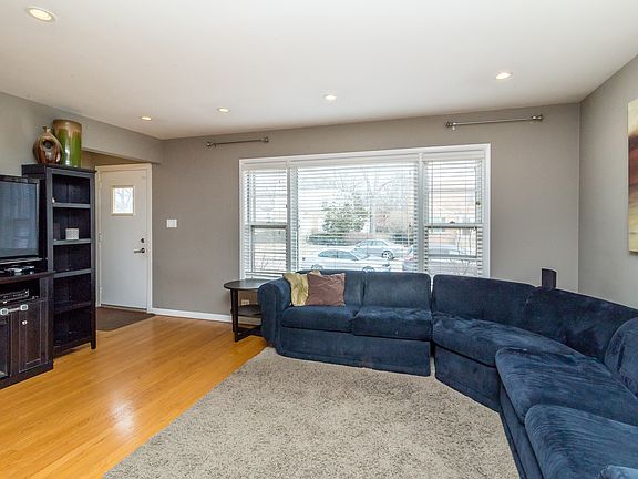 2nd image of 8252 N Olcott Ave