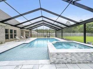 355 Mill Pond Cv, Freeport, FL 32439