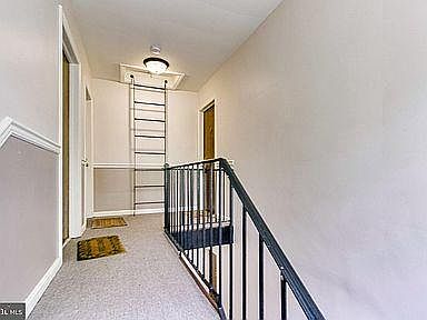 3rd image of 2103 N Taft St APT 118