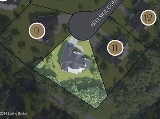 2301 Clovelly Springs Ct, Indian Hills, KY 40207