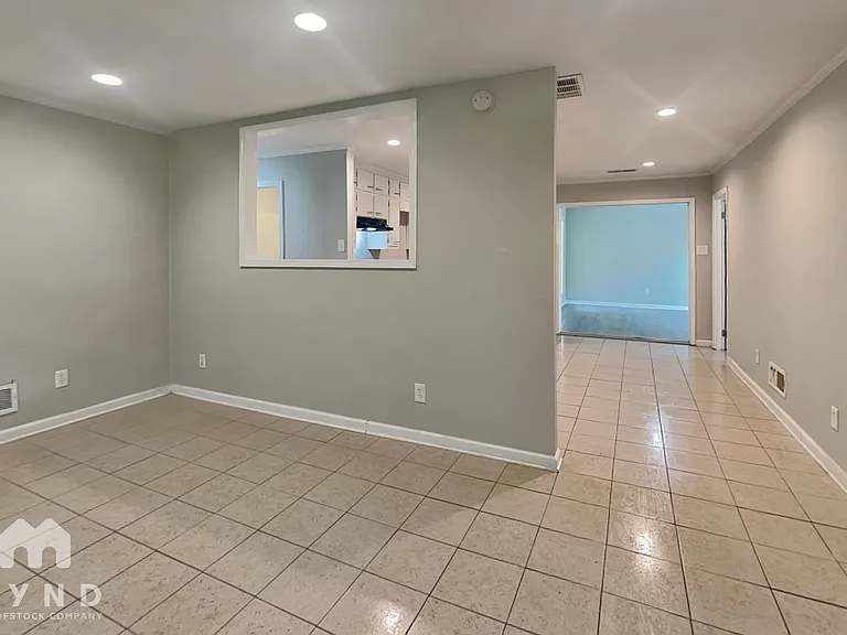 2611 Lake Harbin Rd — Photo 4