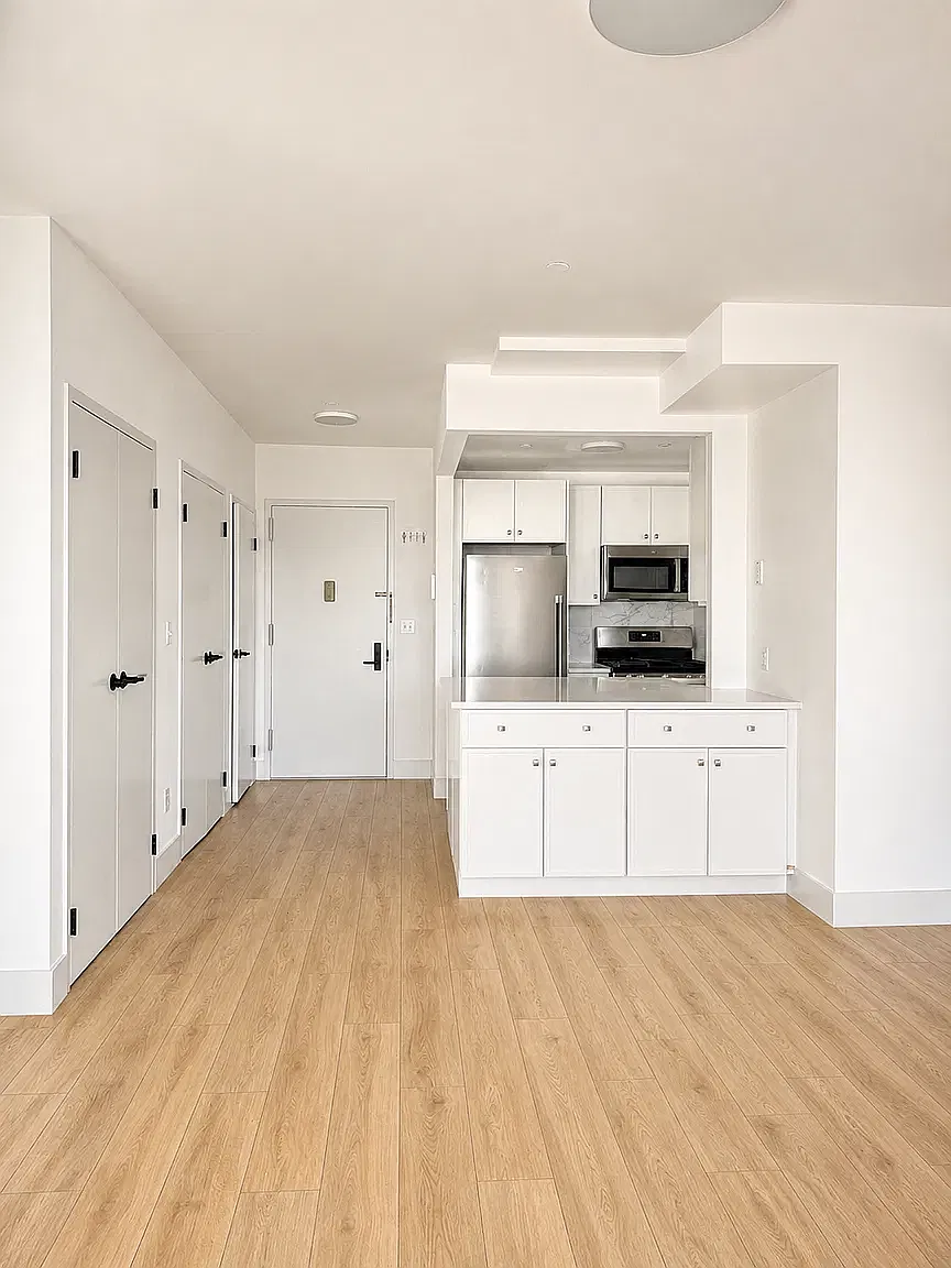 104 Luquer St — Photo 4