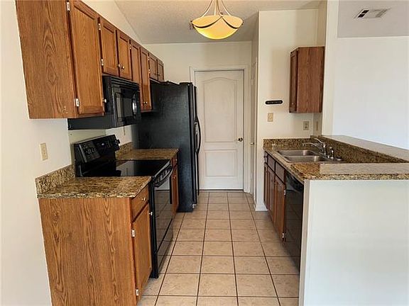 5th image of 1712 Timberlane Estate Dr