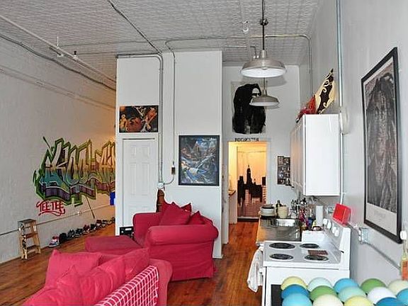 FULLY FURNISHED UNIT