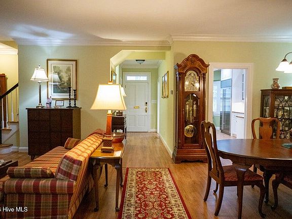 3rd image of 114 Canterbury Road NW