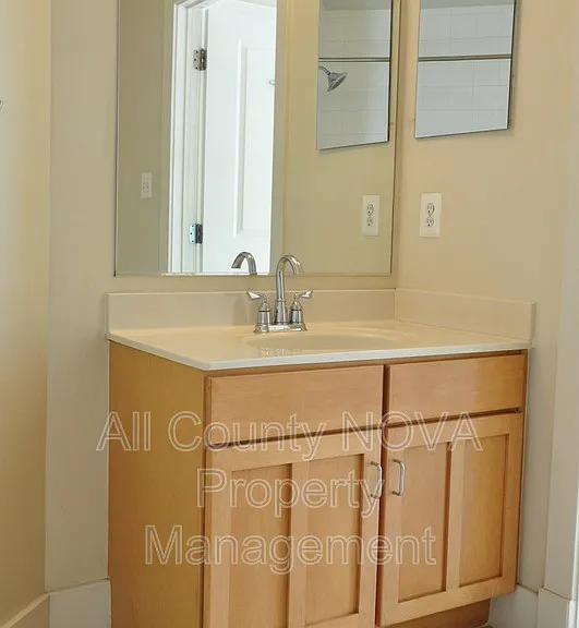 1200 N Hartford St #212 — Photo 18