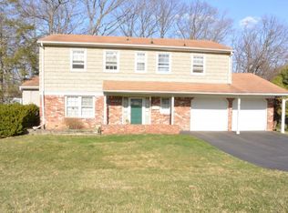 4 Lois Ct, Rockaway, NJ 07866