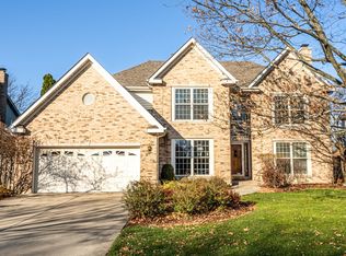 210 Pauline Ave, Buffalo Grove, IL