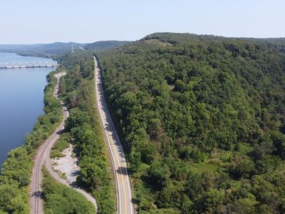 Ohio River Blvd, New Cumberland, WV, 26047