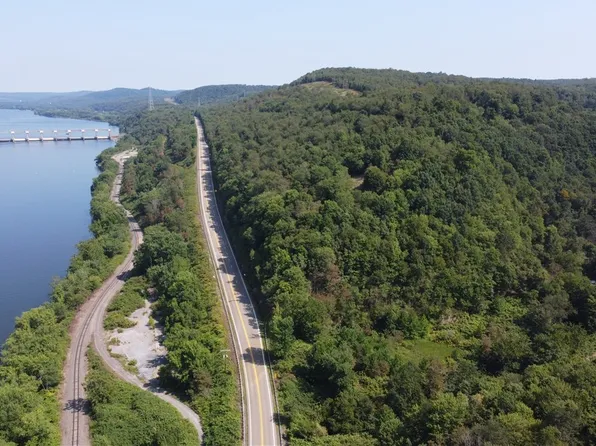 Ohio River Blvd, New Cumberland, WV 26047