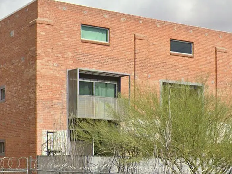 1001 E 17th St #201 — Photo 3