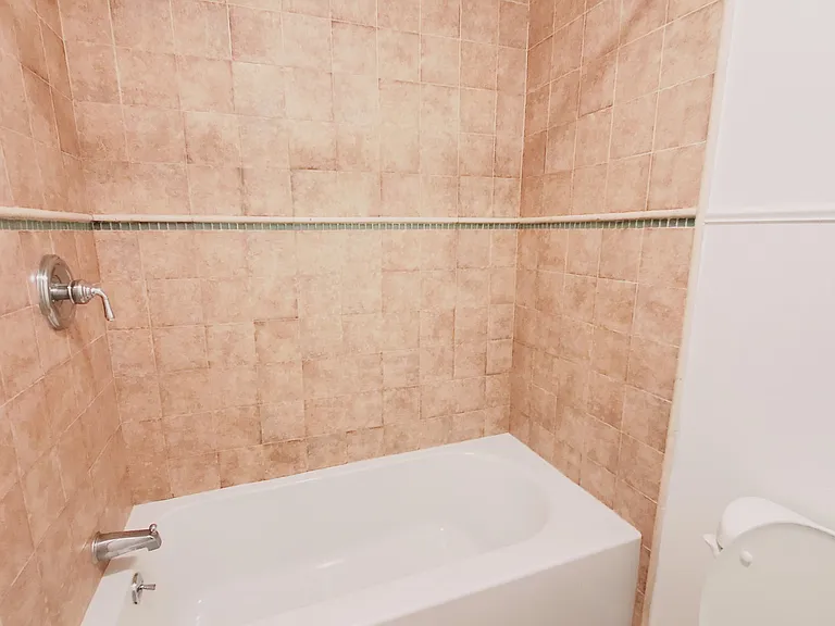 31 Stuart Ave #16 — Photo 6