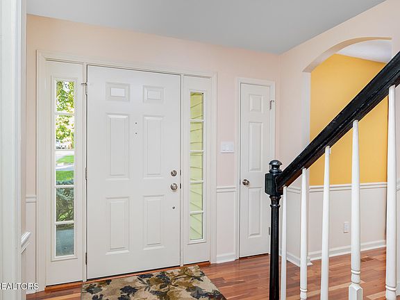 5th image of 1432 Knightsbridge Dr