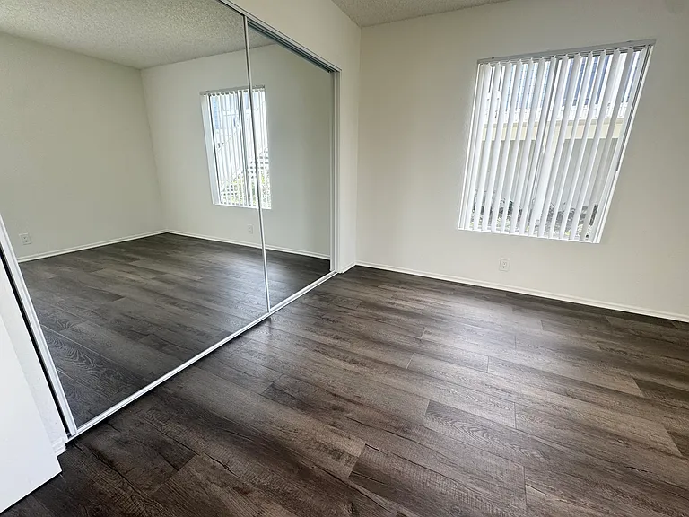 Victoria Pines — Photo 14
