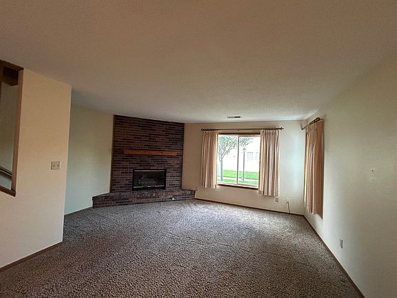 4th image of 1203 S Newport Pl