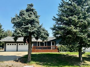 2153 Valentine Ave, Dickinson, ND 58601