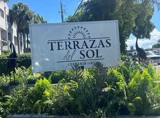 2750 W 76th St APT 203, Hialeah, FL 33016