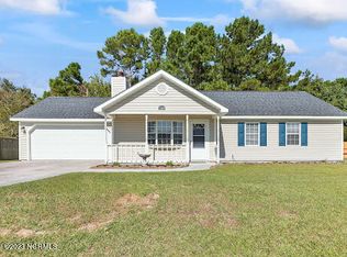 129 Glenwood Dr, Hubert, NC 28539