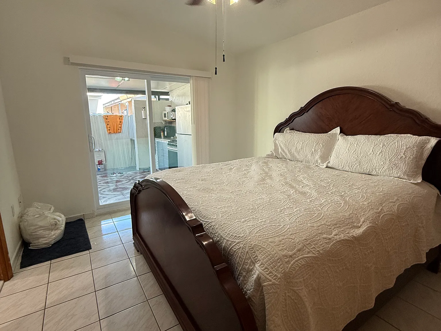 W 73rd Ter, Hialeah — Photo 1