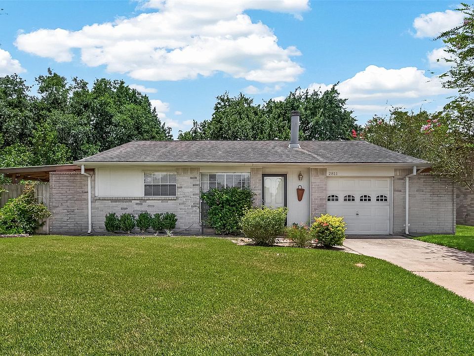 1st image of 2811 Pheasant Creek Dr