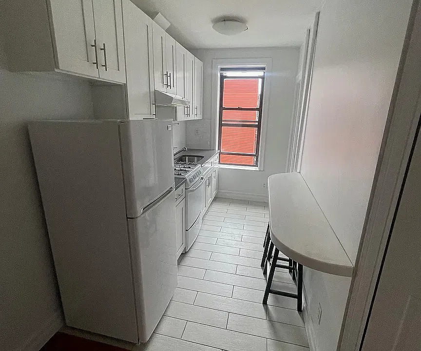 56 Jewel St #7