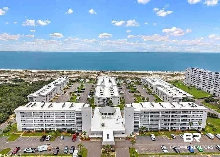 1st image of 400 Plantation Rd #3101