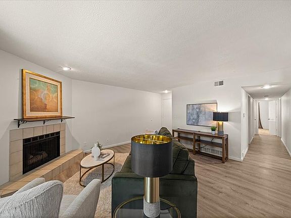 3rd image of 11110 Nieman Rd APT 101