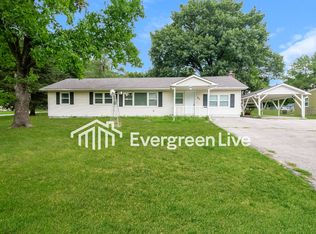 548 Utah St, Leavenworth, KS 66048