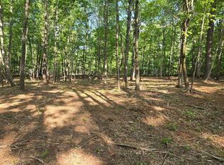135 Lakeshore Dr SW, Eatonton, GA 31024